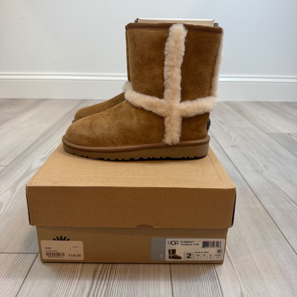 NEW UGG Kids K Hadley Chestnut Suede Sheepskin Boots 1010253 Size 2 Kids